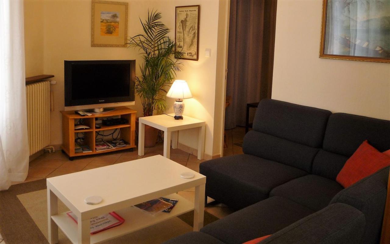 Chez Edell Bed & Breakfast Монпазие Екстериор снимка