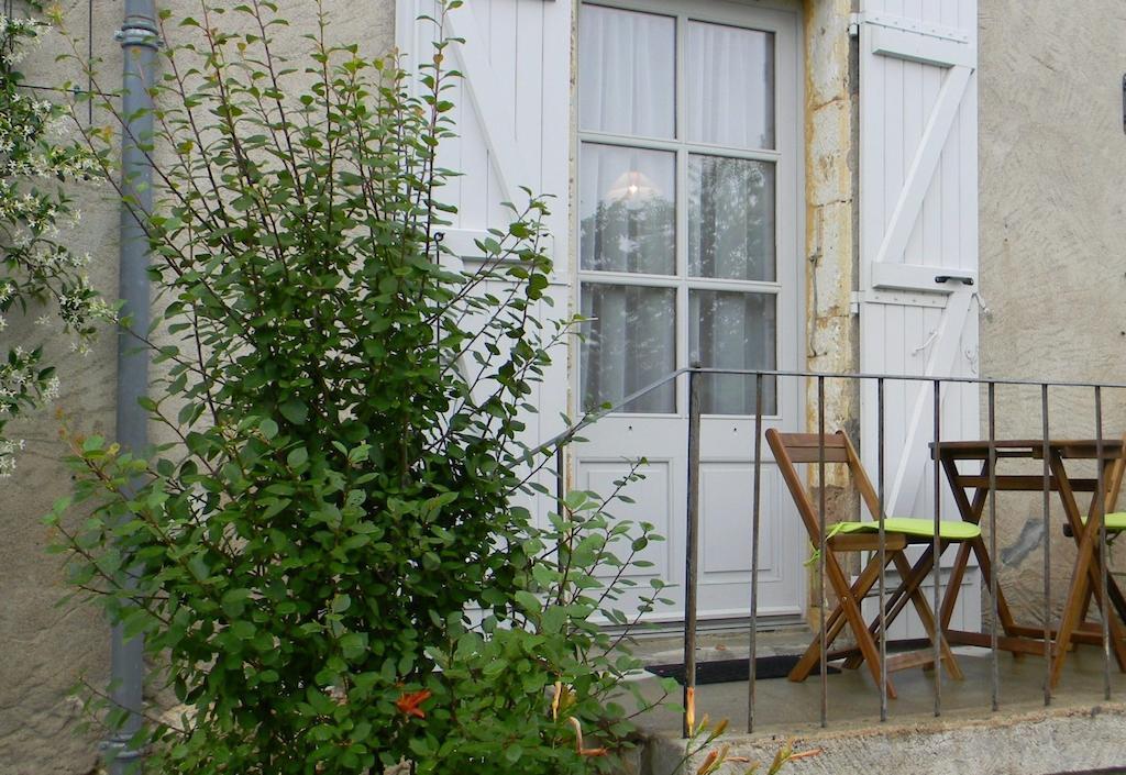 Chez Edell Bed & Breakfast Монпазие Стая снимка