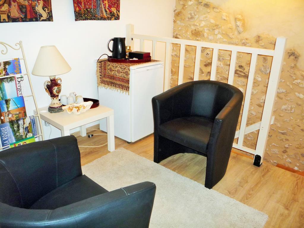 Chez Edell Bed & Breakfast Монпазие Стая снимка
